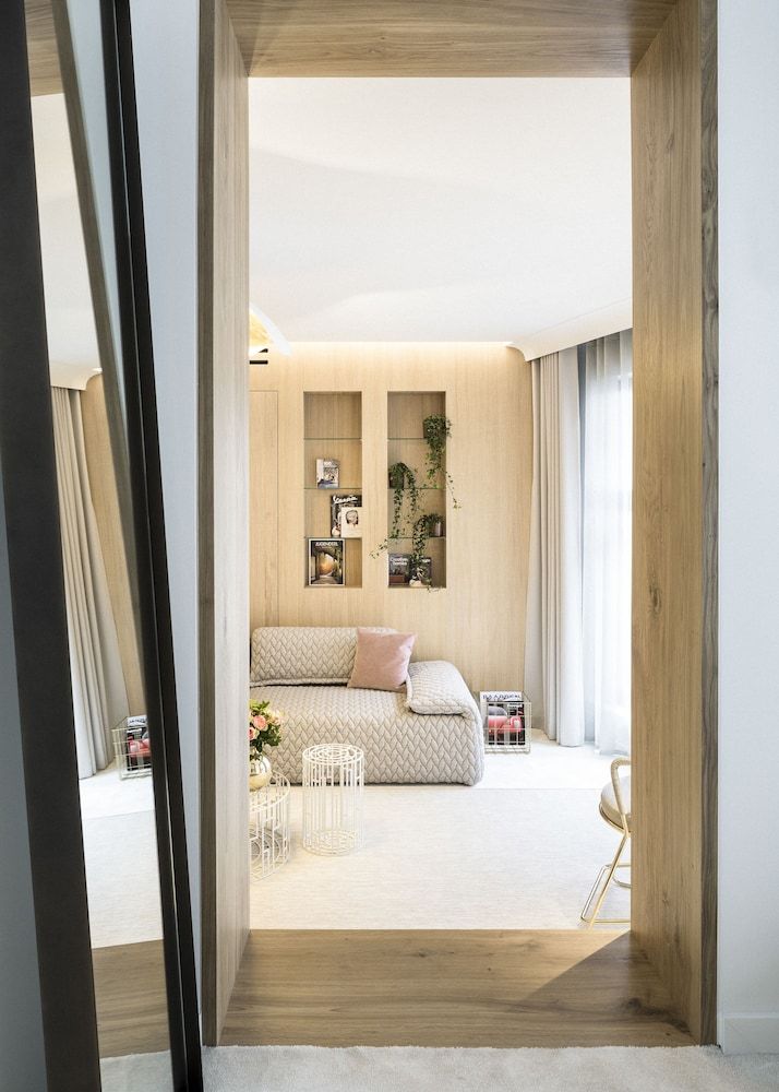 Standard Suite, City View