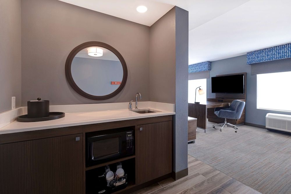 Hampton Inn Crown Point Suite, 1 King Bed, Non Smoking