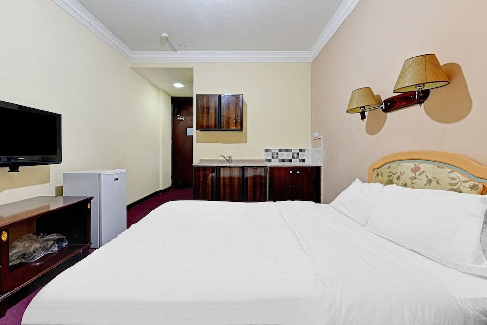 undefined OYO 119 Le Vondome 9