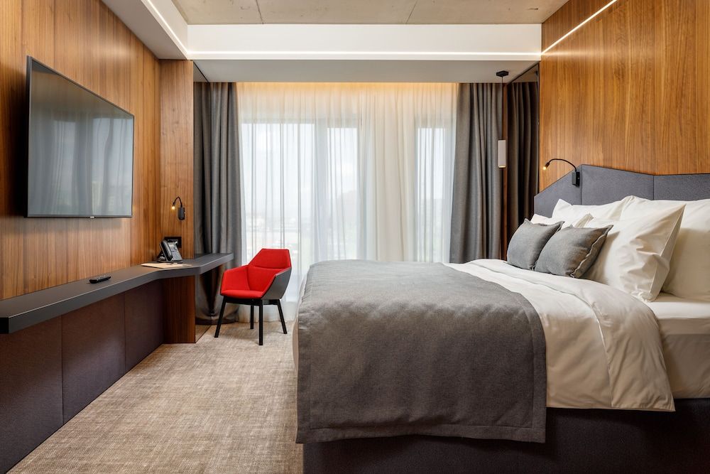 Qosmo Brasov Hotel Concept Terrace Room 3