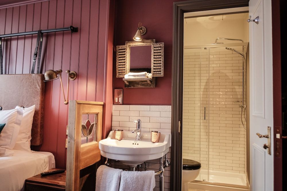 Half Moon Petite Double Room 9