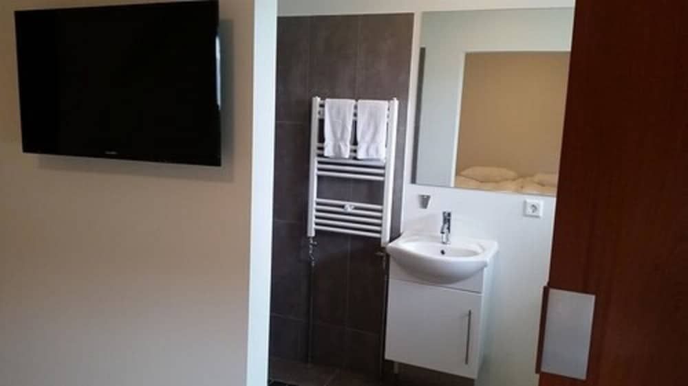 Apotek guesthouse Double or Twin Room, Private Bathroom 5