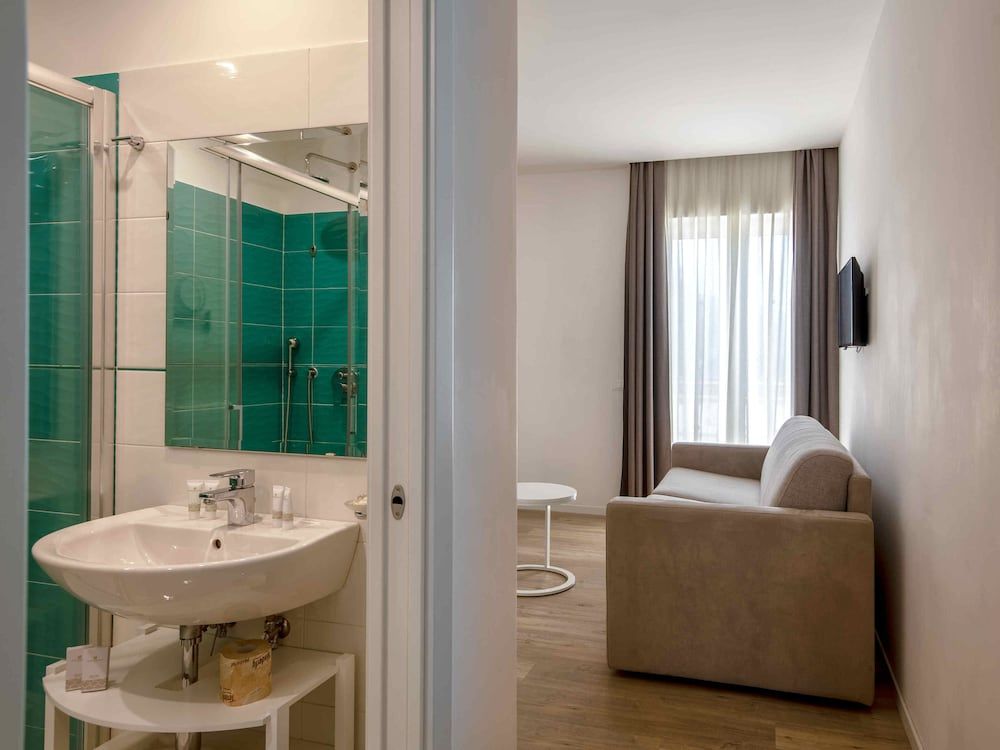 undefined Hotel Isabella 10