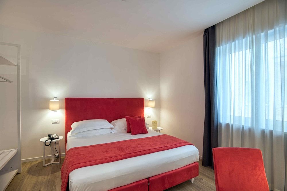 Hotel Isabella Classic Double or Twin Room 4