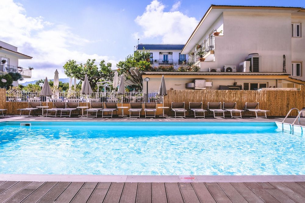 undefined Hotel Isabella 7