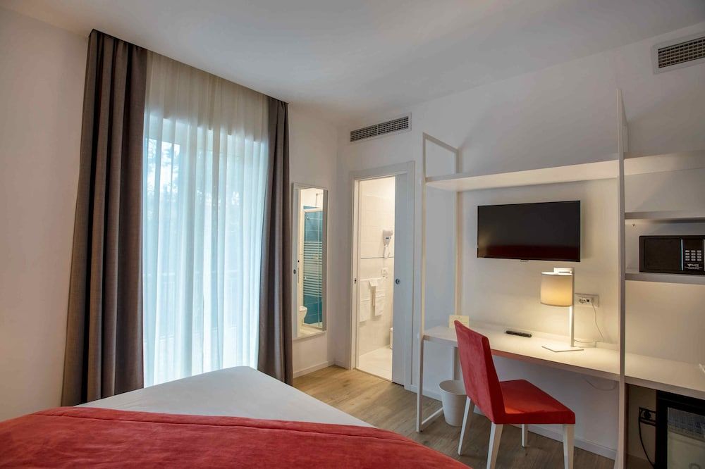 Hotel Isabella Classic Double or Twin Room 2