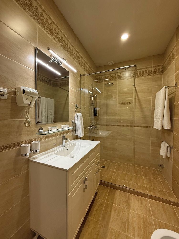 Junior Apartment
