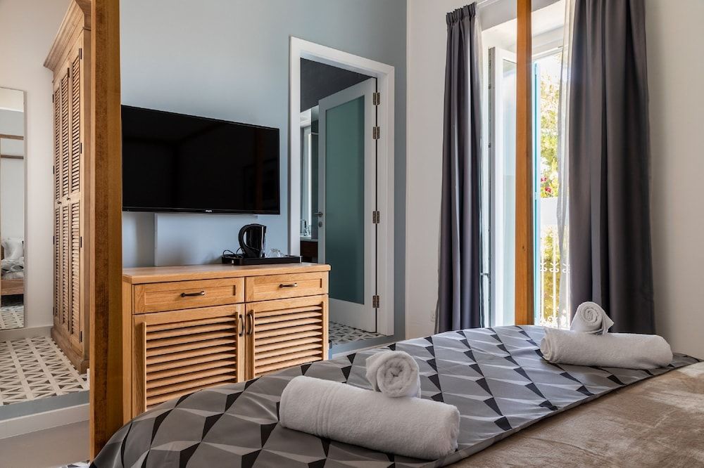 MYN in Rabat Deluxe Double Room 8
