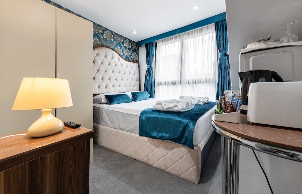 Vilenza Hotel Standard Double Room, Private Bathroom 3