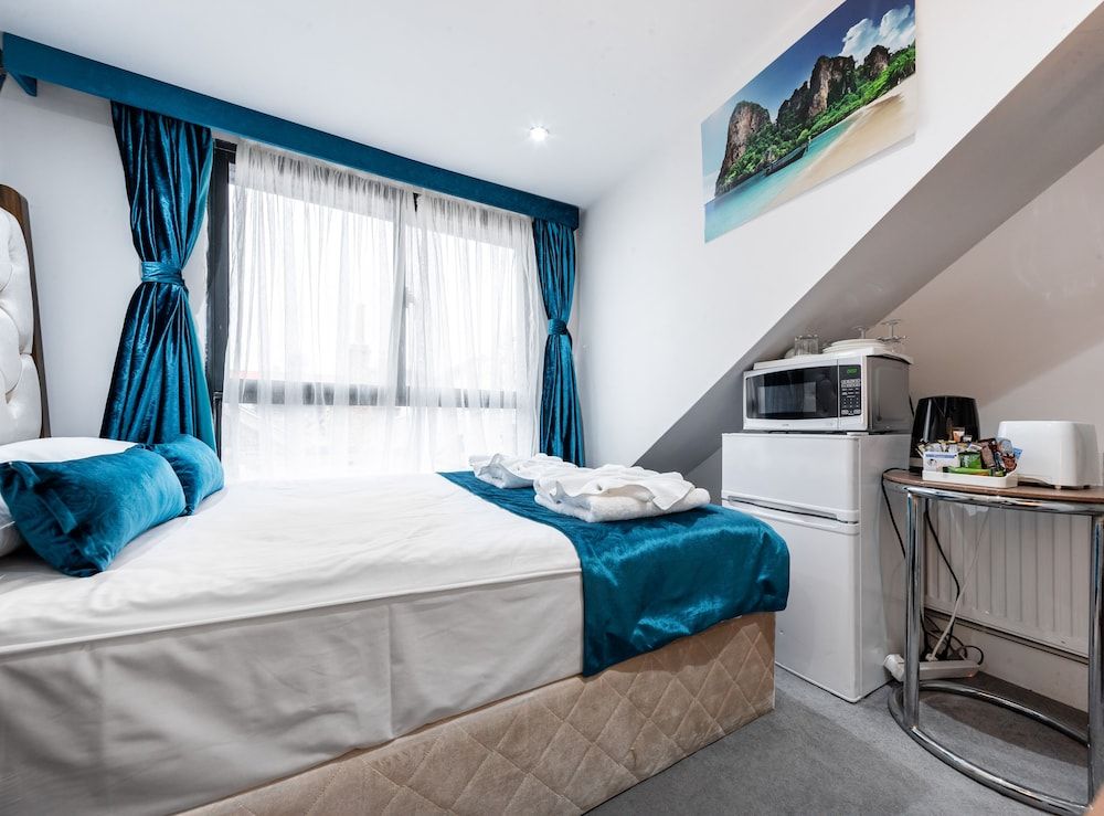 Vilenza Hotel Standard Double Room, Private Bathroom 7