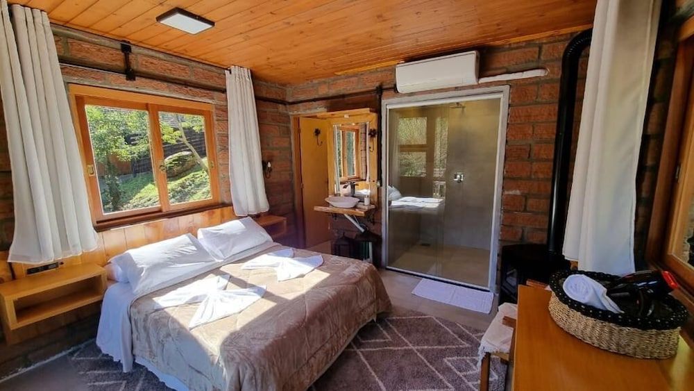 Honeymoon Twin Room