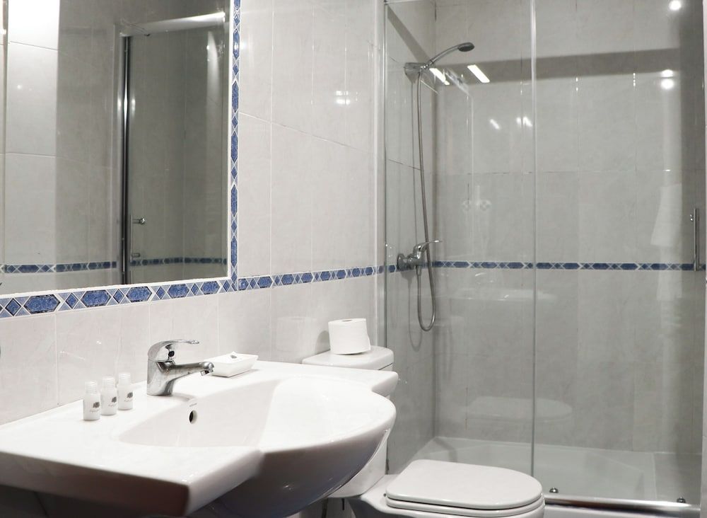 Hotel Louro Superior Triple Room 5