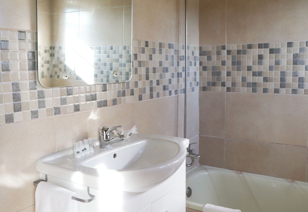 Hotel Louro Family Room 4