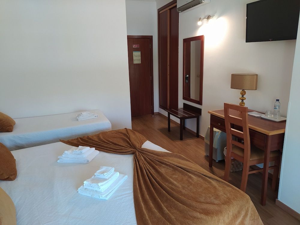 Hotel Louro Superior Triple Room