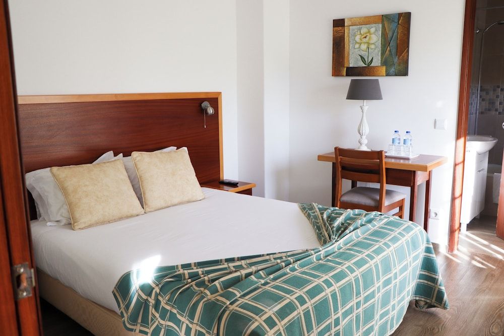 Hotel Louro Family Room 3