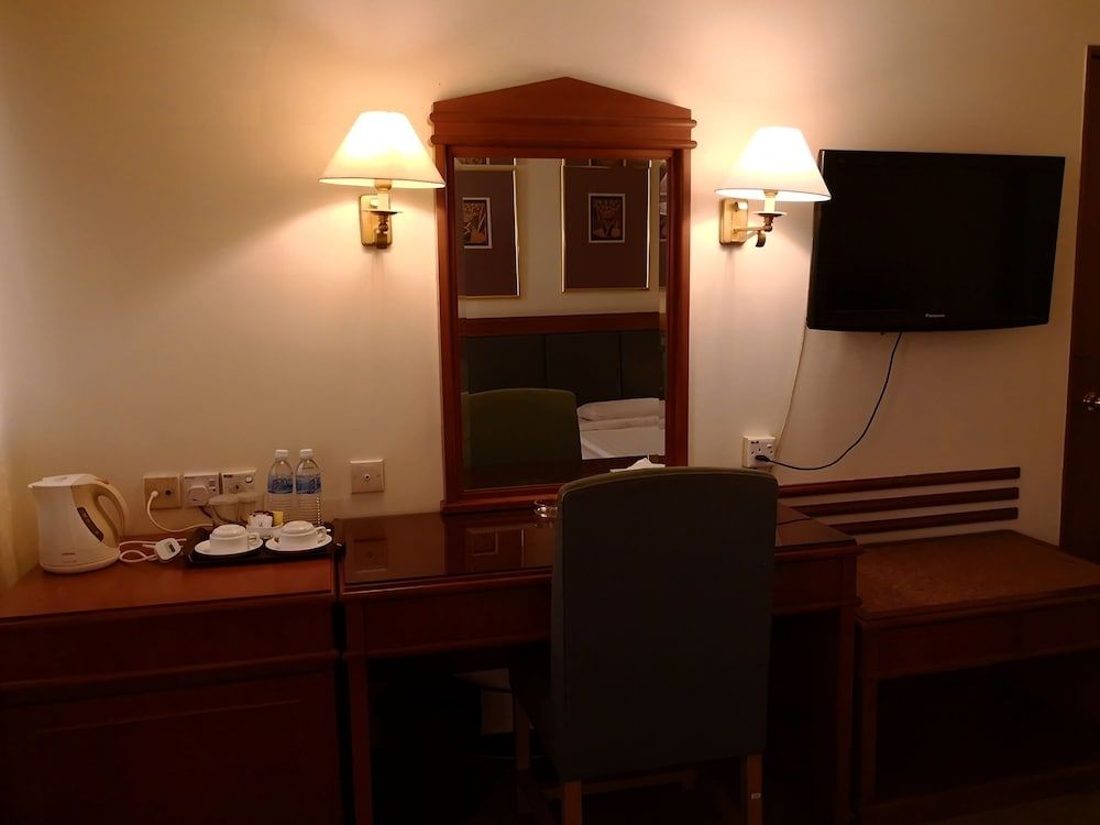 The Executive Hotel Lahad Datu Deluxe Double Room 3