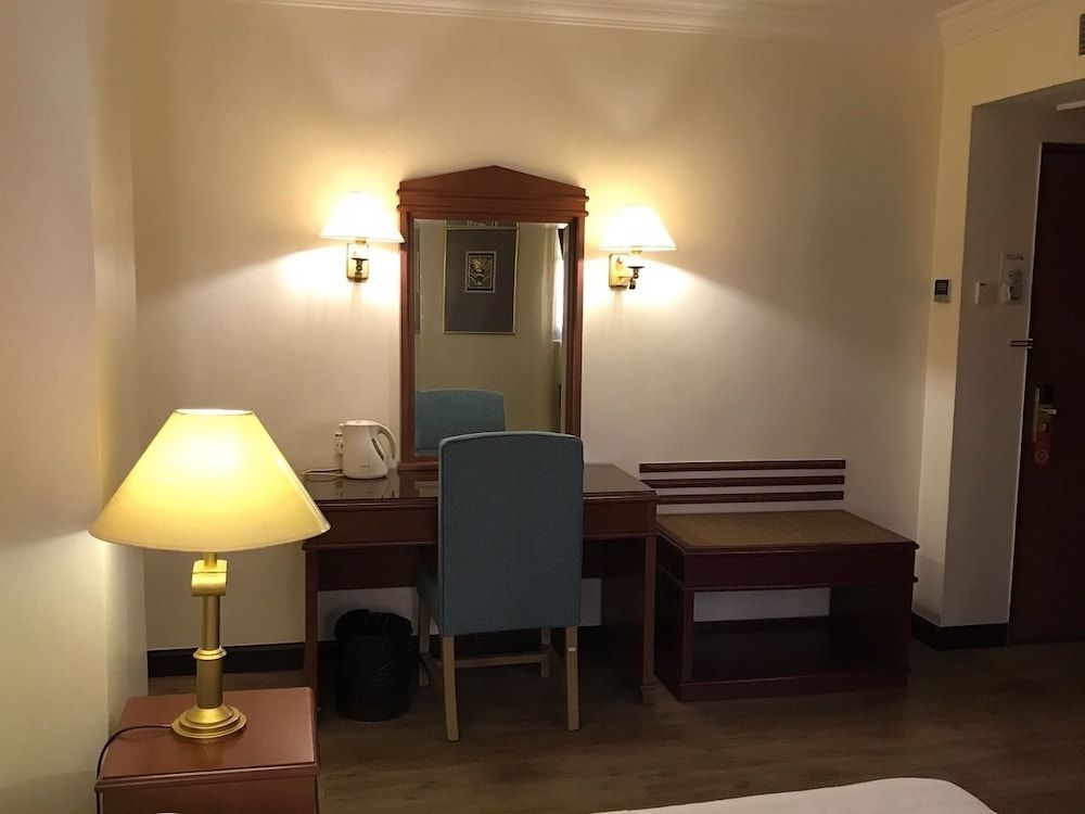 The Executive Hotel Lahad Datu Deluxe Single Room 3