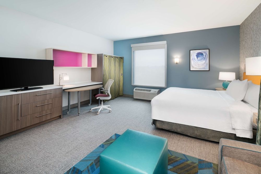 undefined Home2 Suites by Hilton Brunswick 9