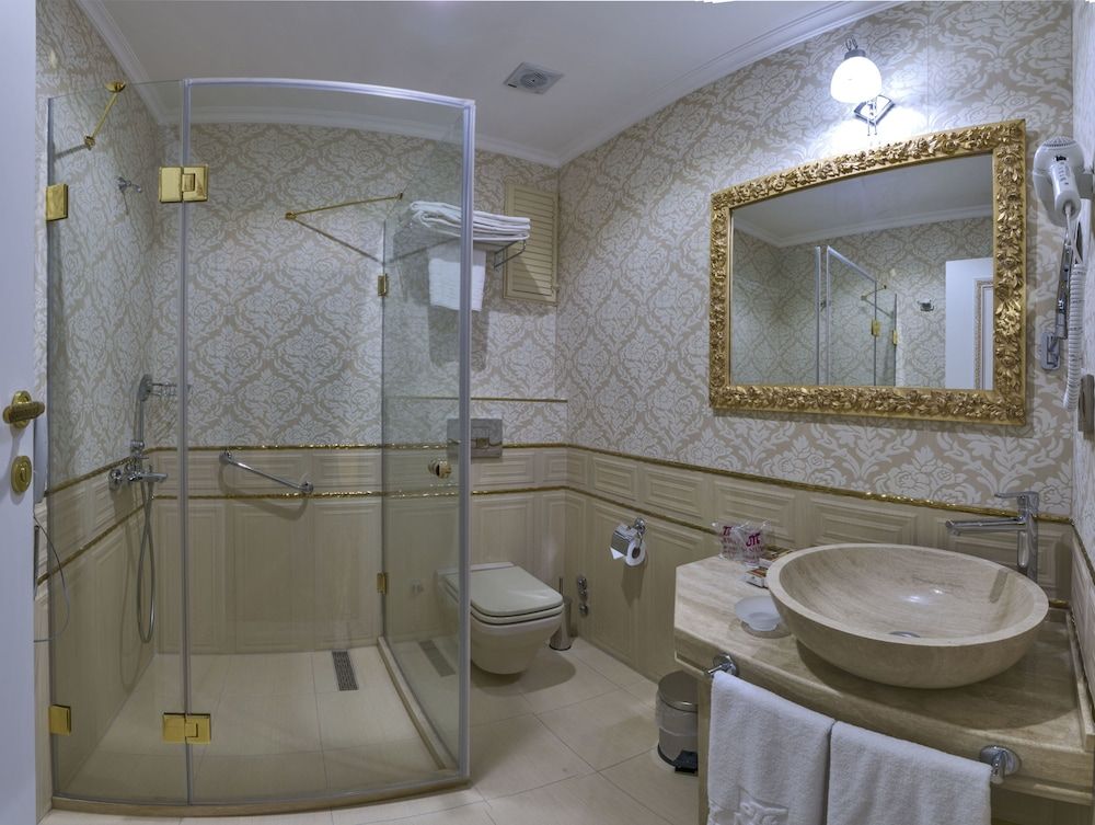 Galatower Hotel Economy Double Room 5