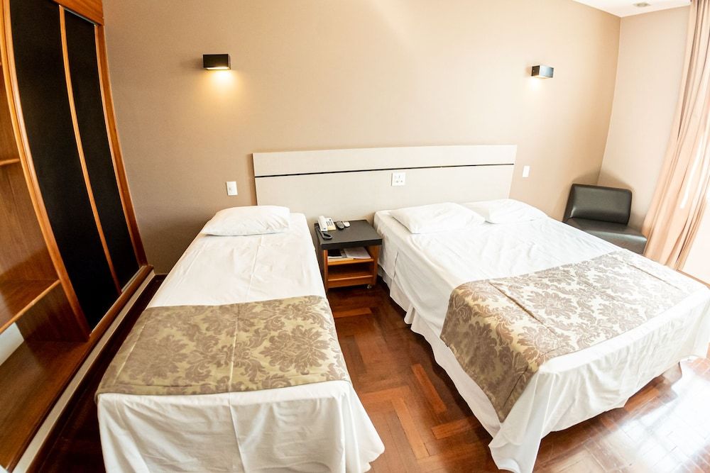 Serrano Residencial Hotel Triple Room 2