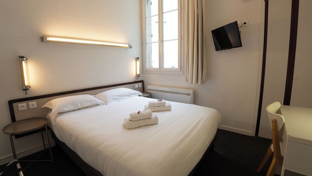 Hotel des Grands Hommes - Bordeaux Centre Double Room 4