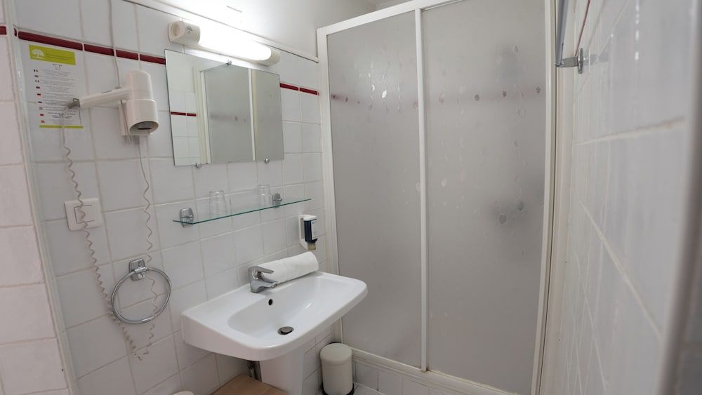 Hotel des Grands Hommes - Bordeaux Centre Double Room 9