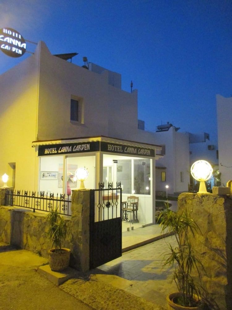 undefined Canna Garden Hotel - Adults Only 3