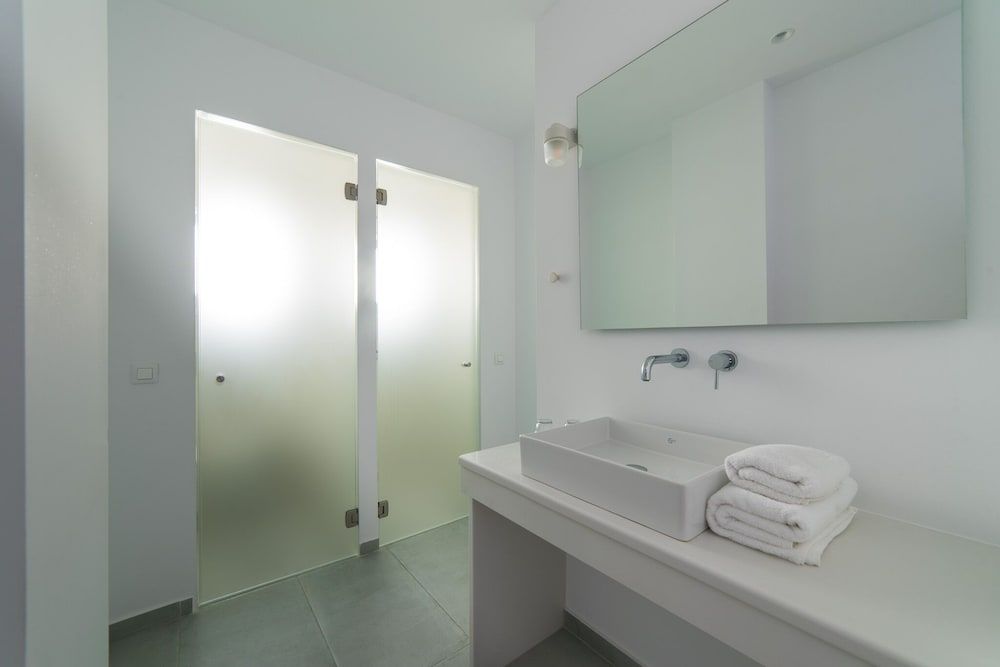 Vienoula's Garden Superior Double Room 5