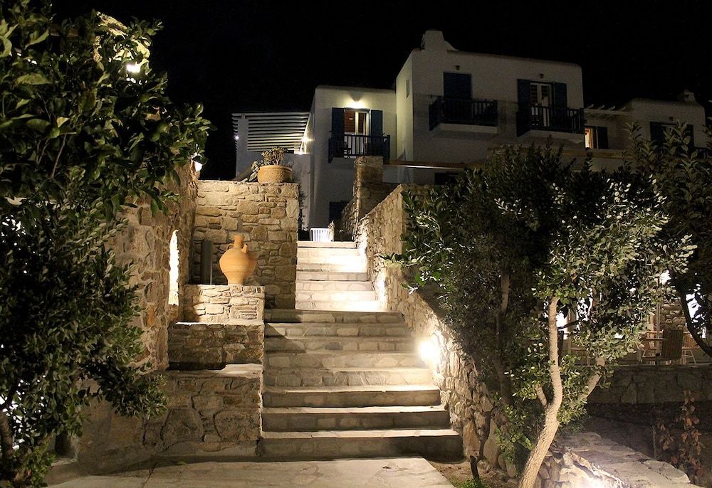 undefined Vienoula's Garden 5