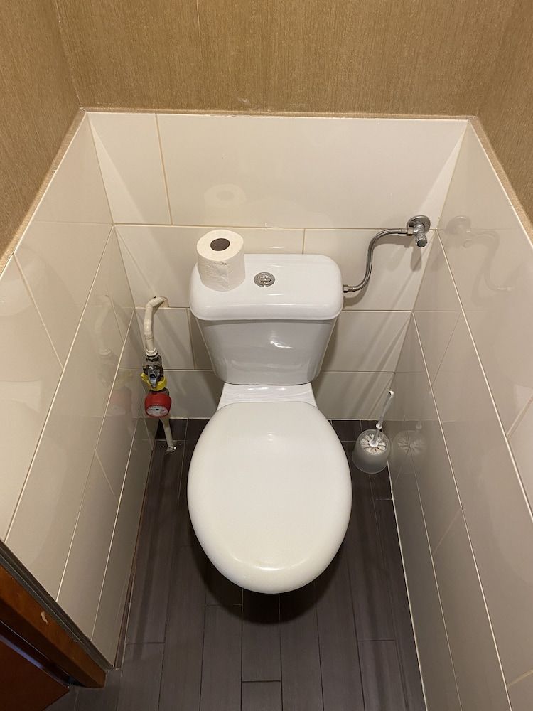 Gold Apartments Family Apartment, 2 Bedrooms, Balcony, Garden View 7