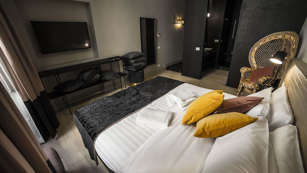 Suitelifetrevi Superior Double Room 2