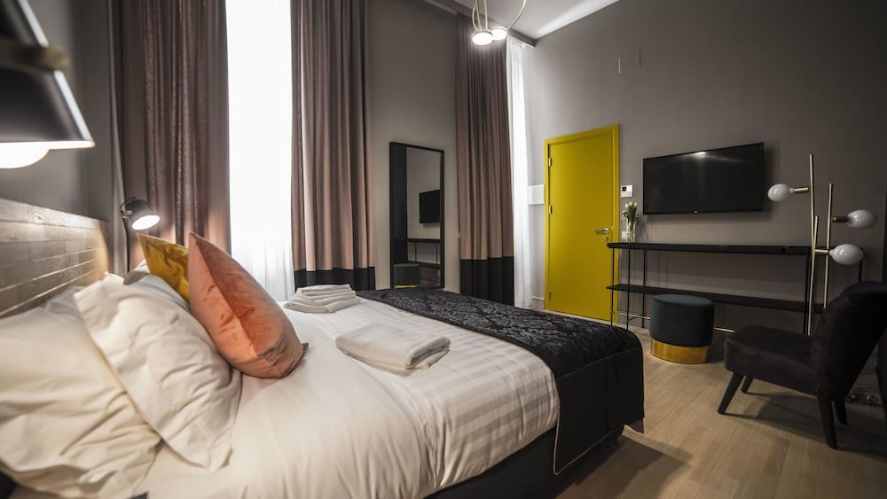 Suitelifetrevi Superior Double Room 5