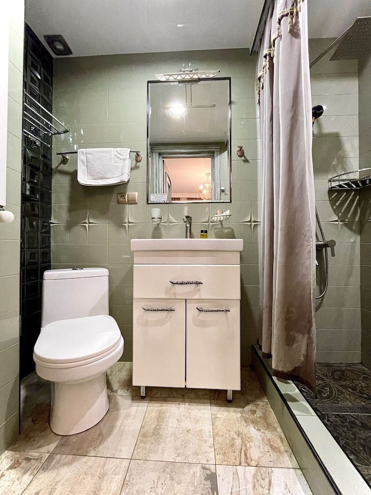 Silver 34 Boutique Hotel Classic Double Room 11