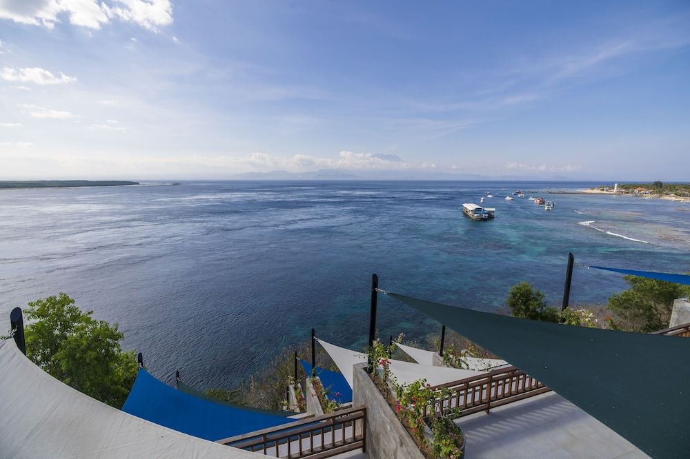 Beach/Ocean View