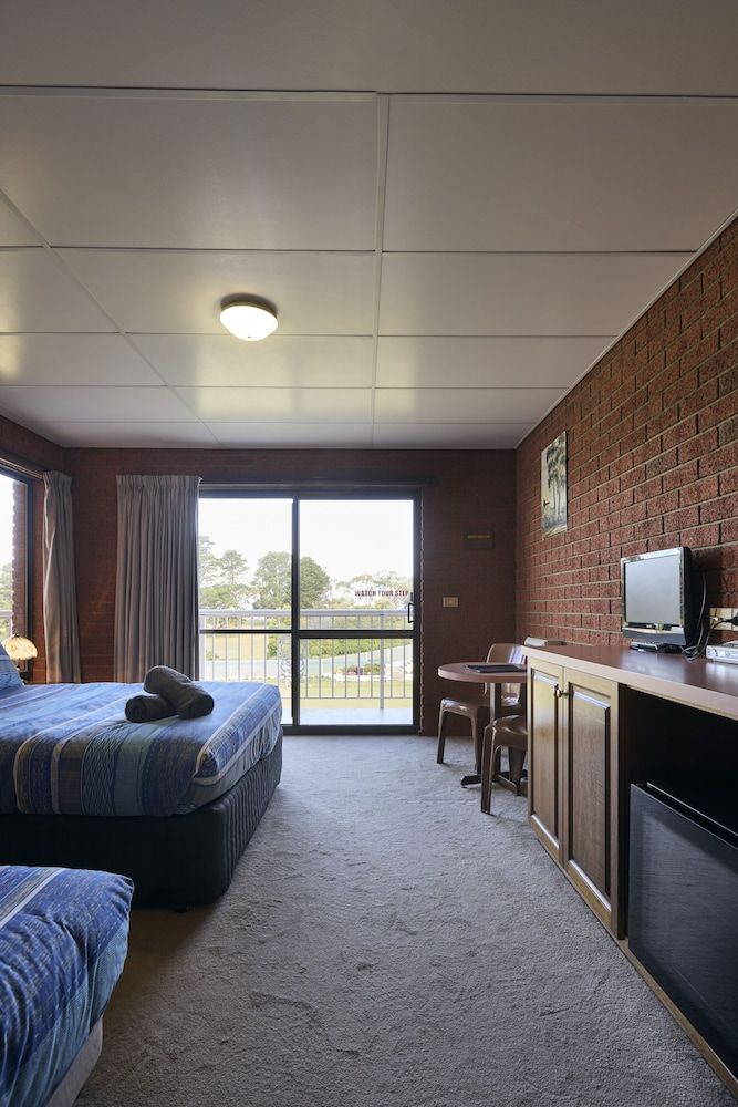 Family Room, Balcony (Standard Room - Family 3)