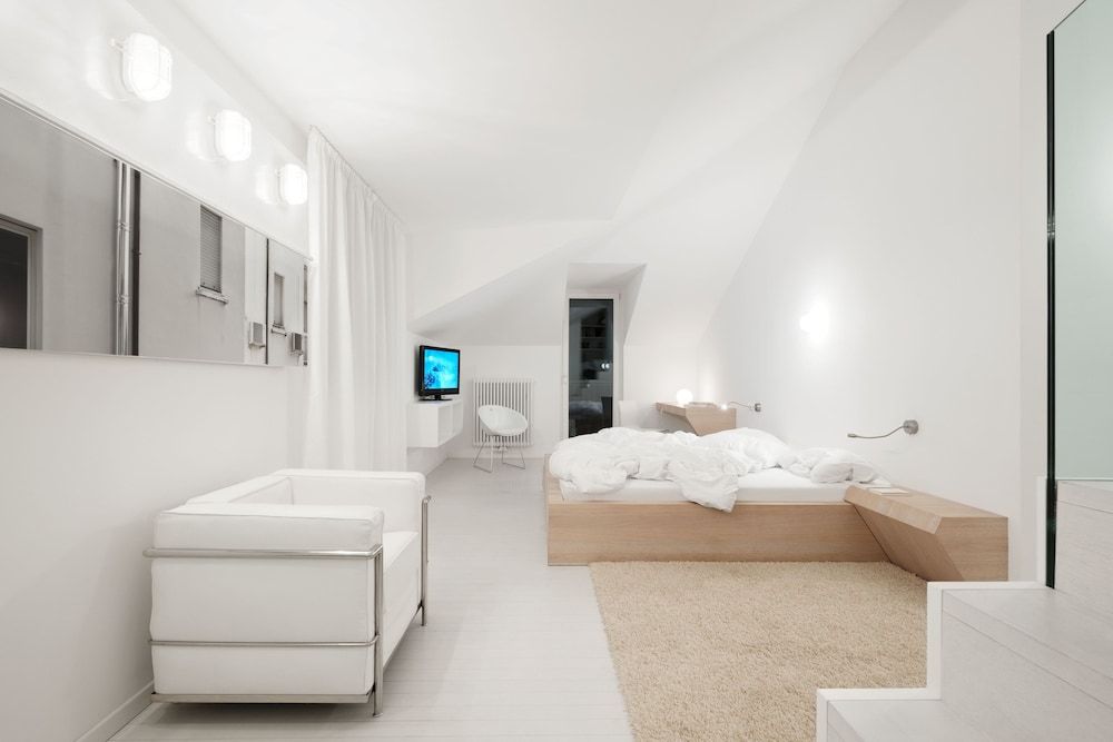 ImperialArt Loft with roof top Hot Tub (Paradise Loft) 5