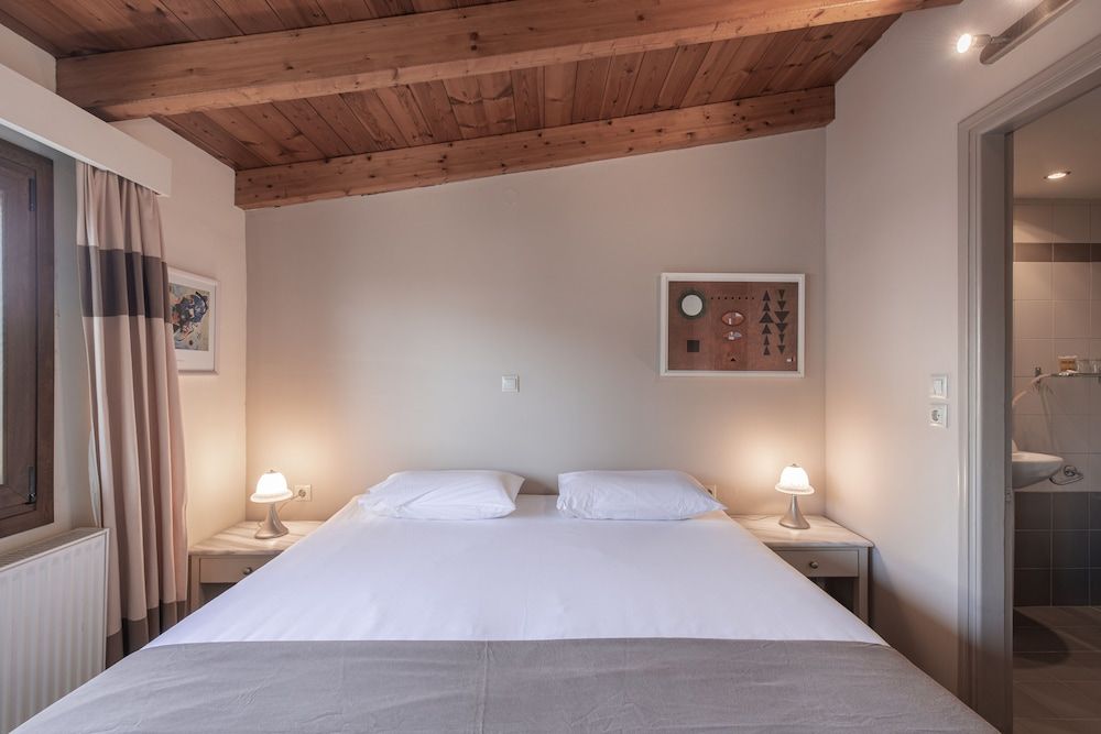 Yria Hotel Double or Twin Room 2