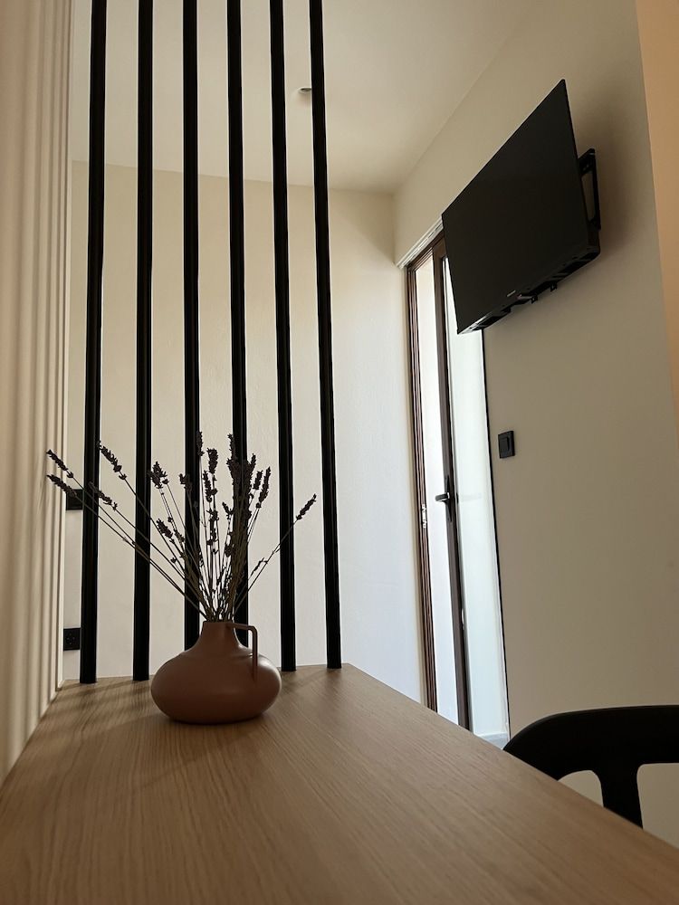 Yria Hotel Deluxe Quadruple Room 13