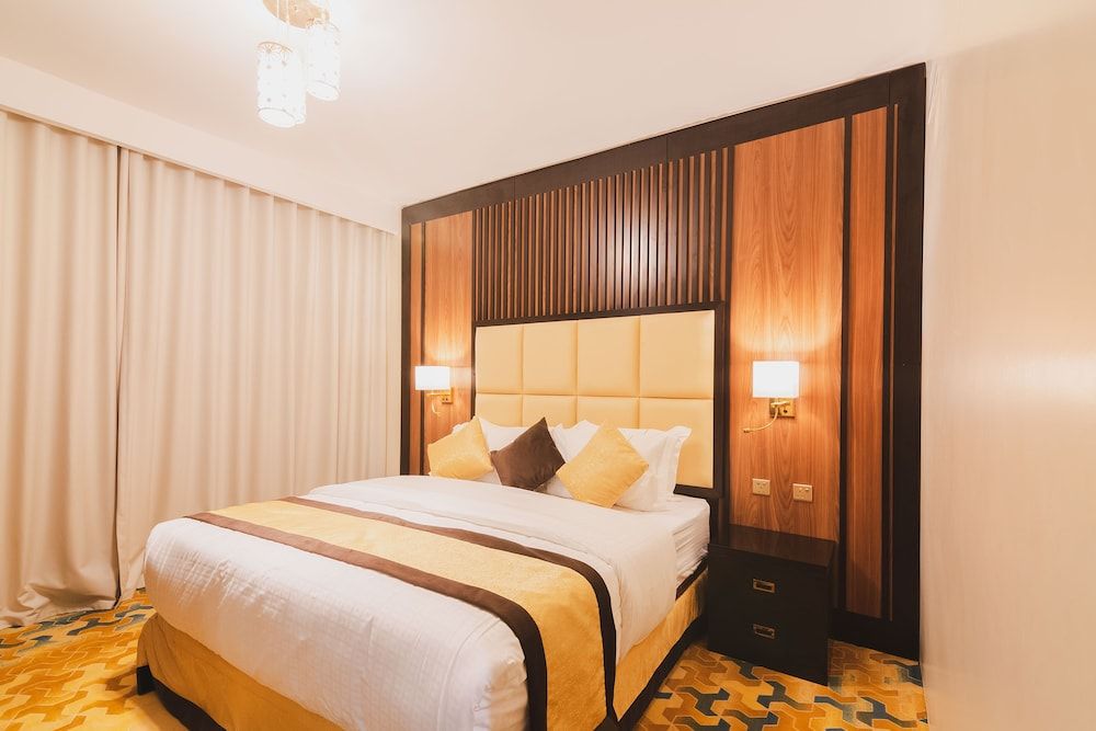 undefined Golden Ship Hotel 4