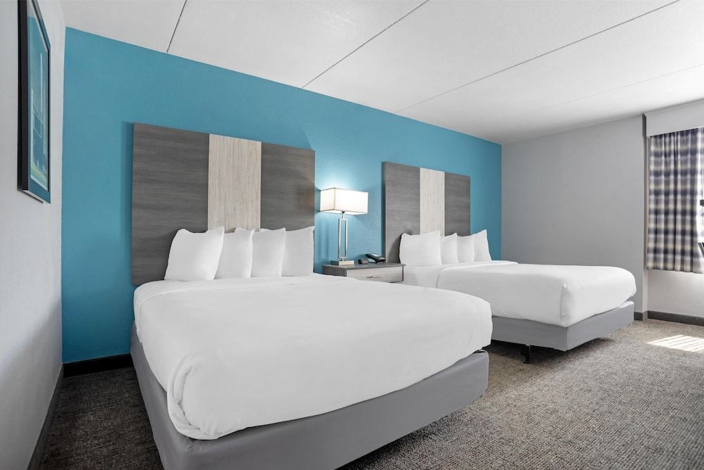 Best Western Brewton Inn Standard Room, 2 Queen Beds, Accessible, Refrigerator & Microwave (Pet Friendly) 2