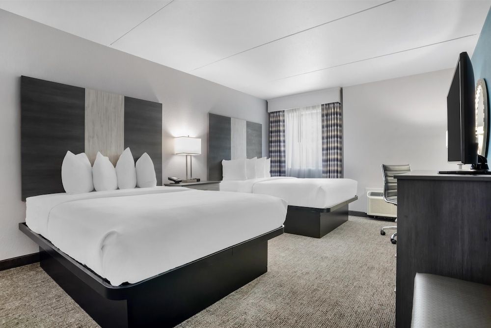 Best Western Brewton Inn Suite, 2 Queen Beds, Non Smoking, Refrigerator & Microwave (with Sofabed)