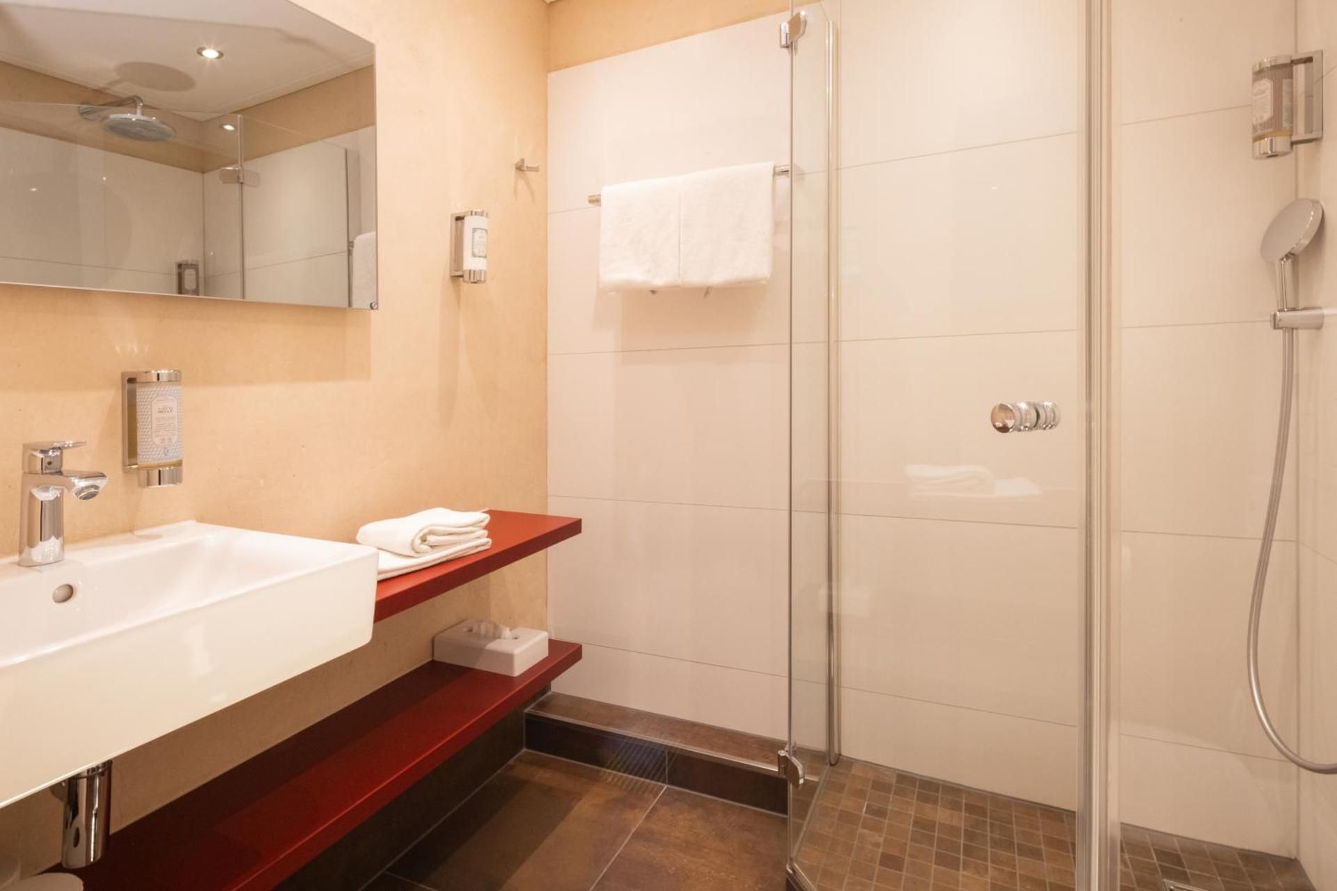 undefined Hotel Traube am See 5