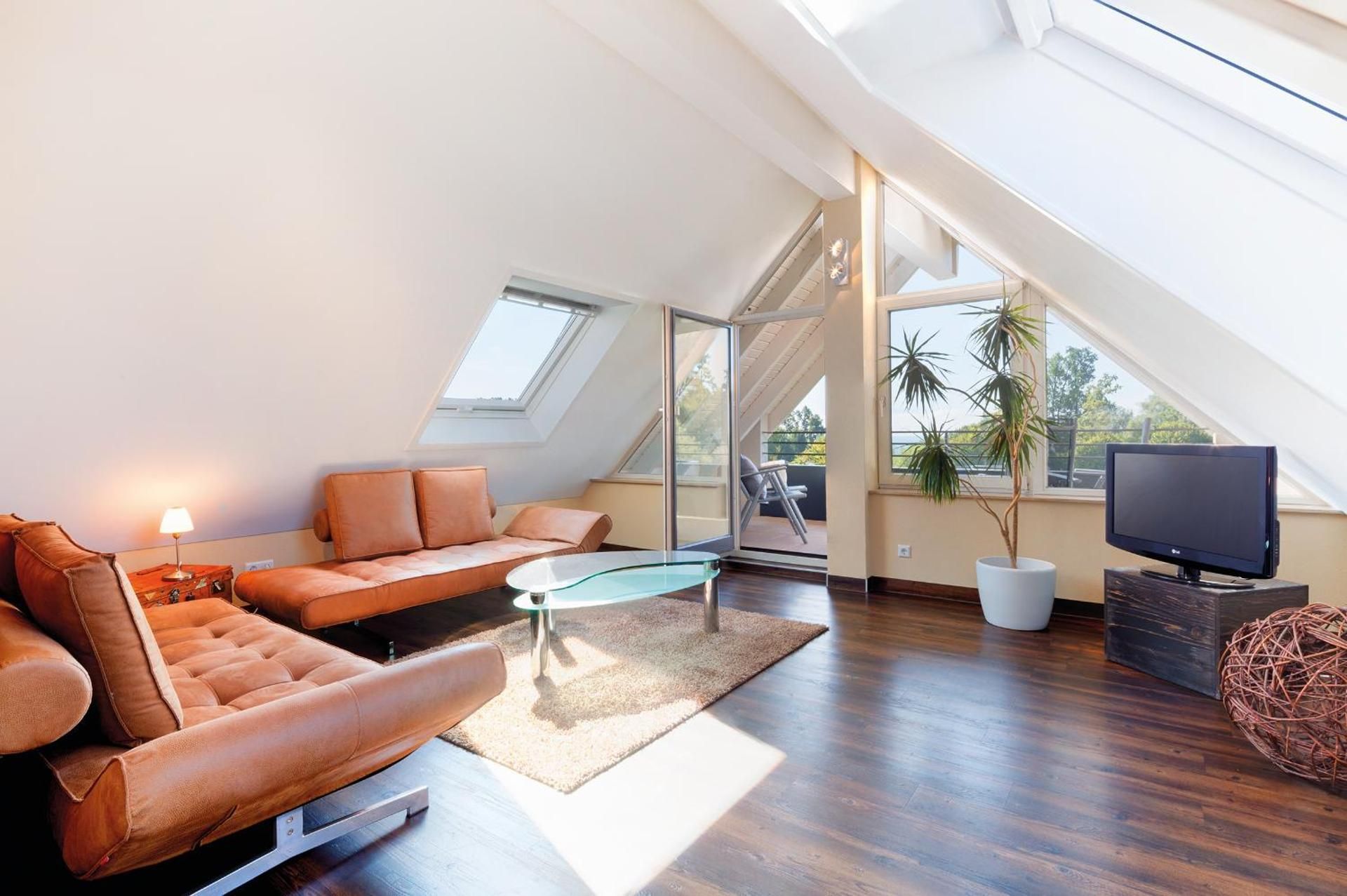 Suite with Lake View