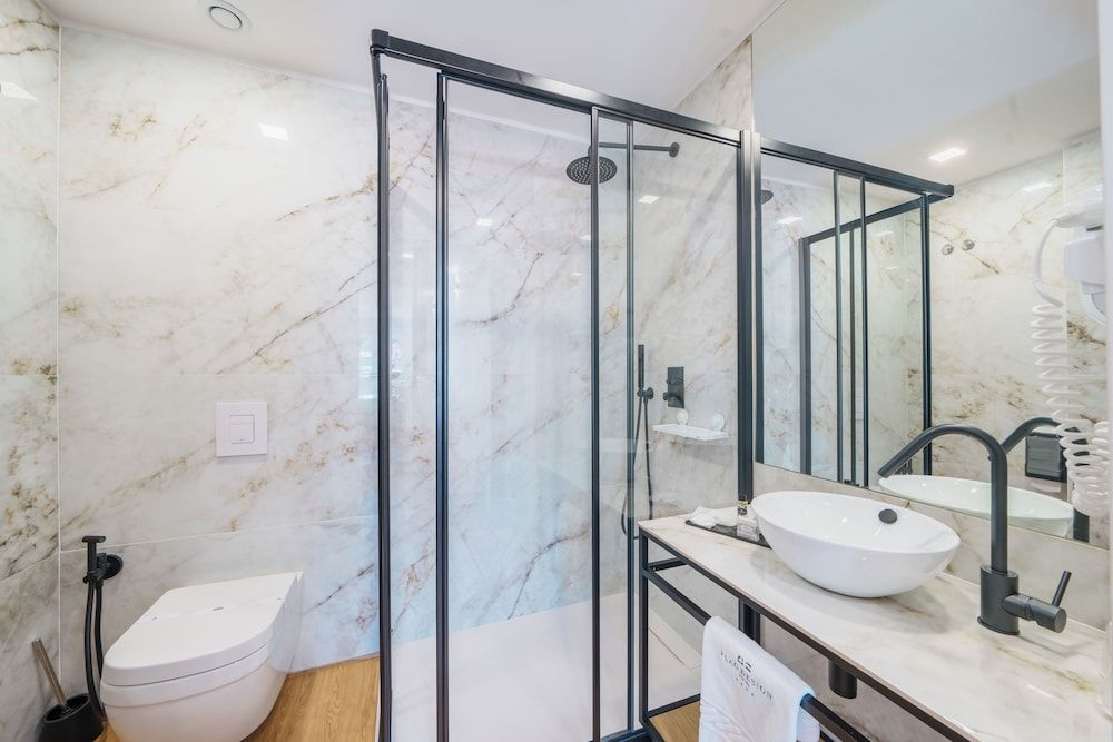 Flag Design Hotel Premium Double or Twin Room 3