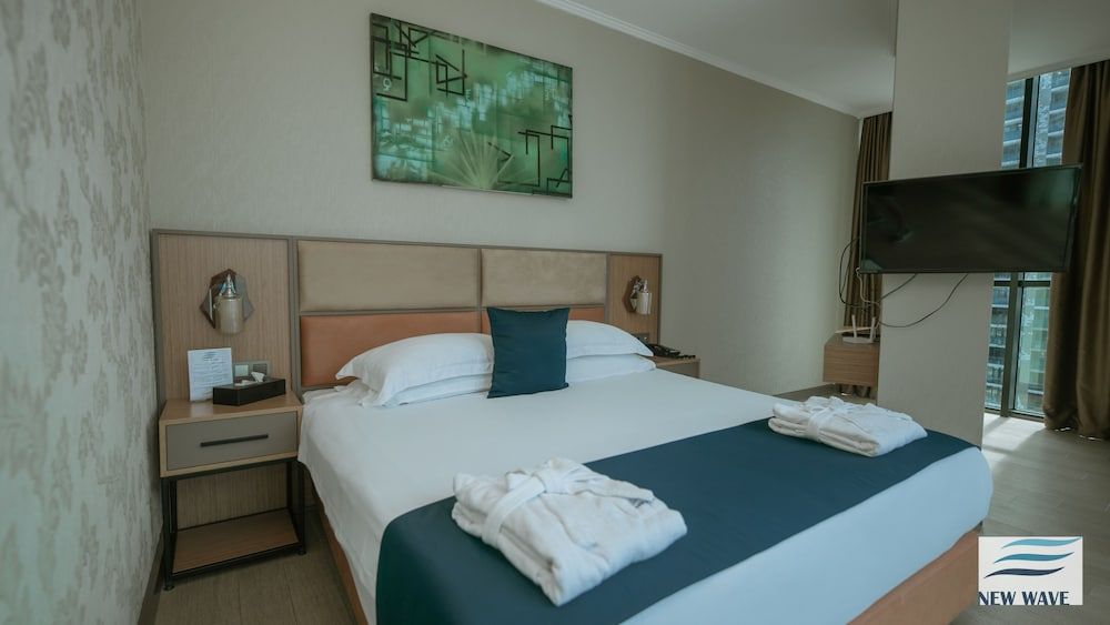 undefined New Wave Hotel 4