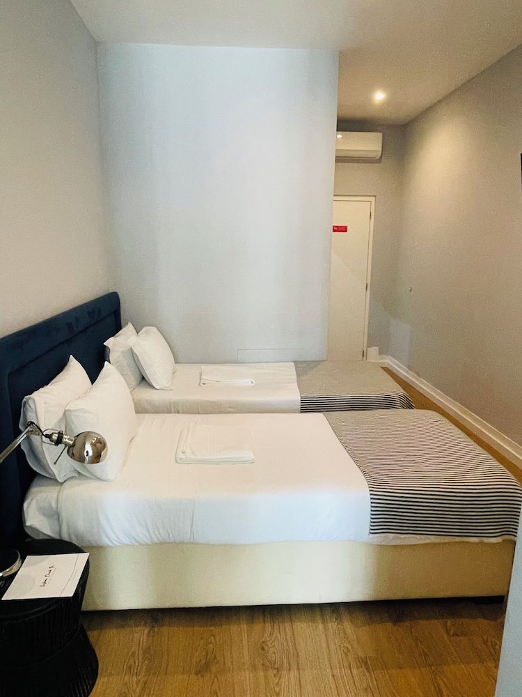 undefined Lisbon Check-In Guesthouse 10