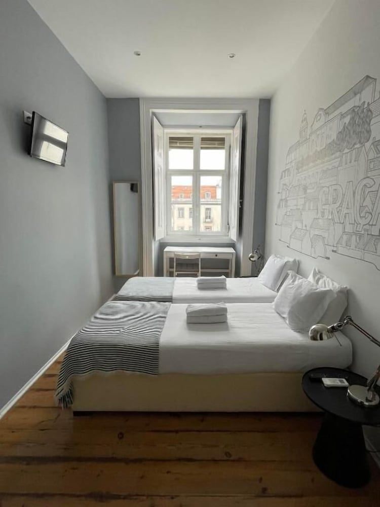 Lisbon Check-In Guesthouse Quarto Duplo ou Twin, Casa de Banho Privativa (External) 3