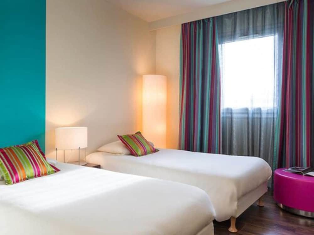 Hotel Provence Standard Twin Room 2