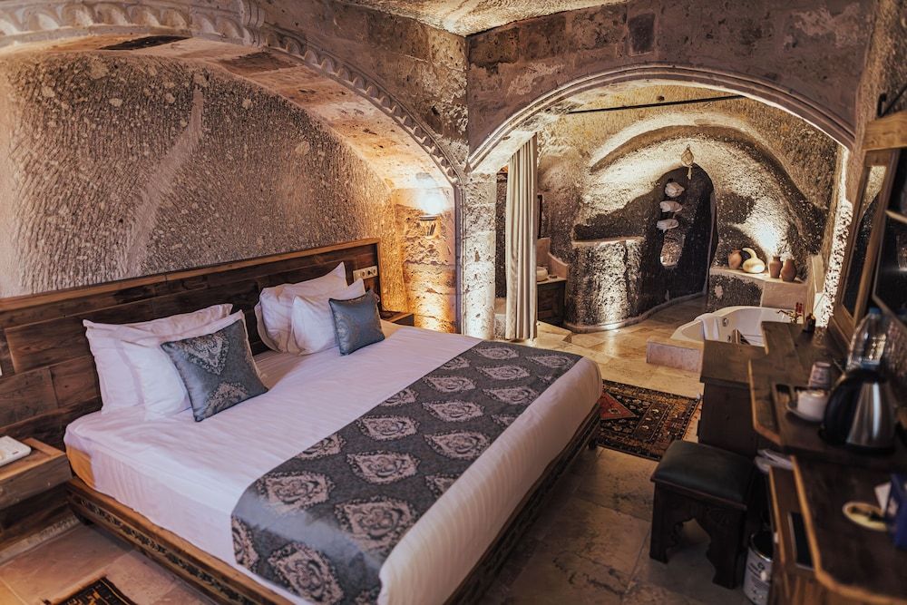 Sah Saray Cave Suites Halal Hotel Deluxe Room 2