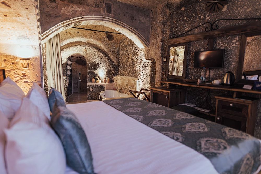 Sah Saray Cave Suites Halal Hotel Deluxe Room 3